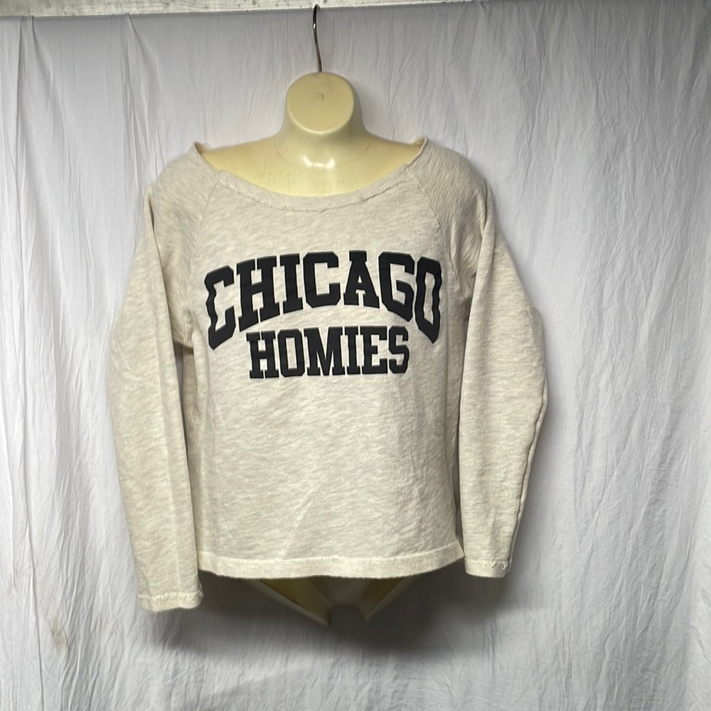 Women’s sweatshirt, “Chicago Homies” casual wear, size small.